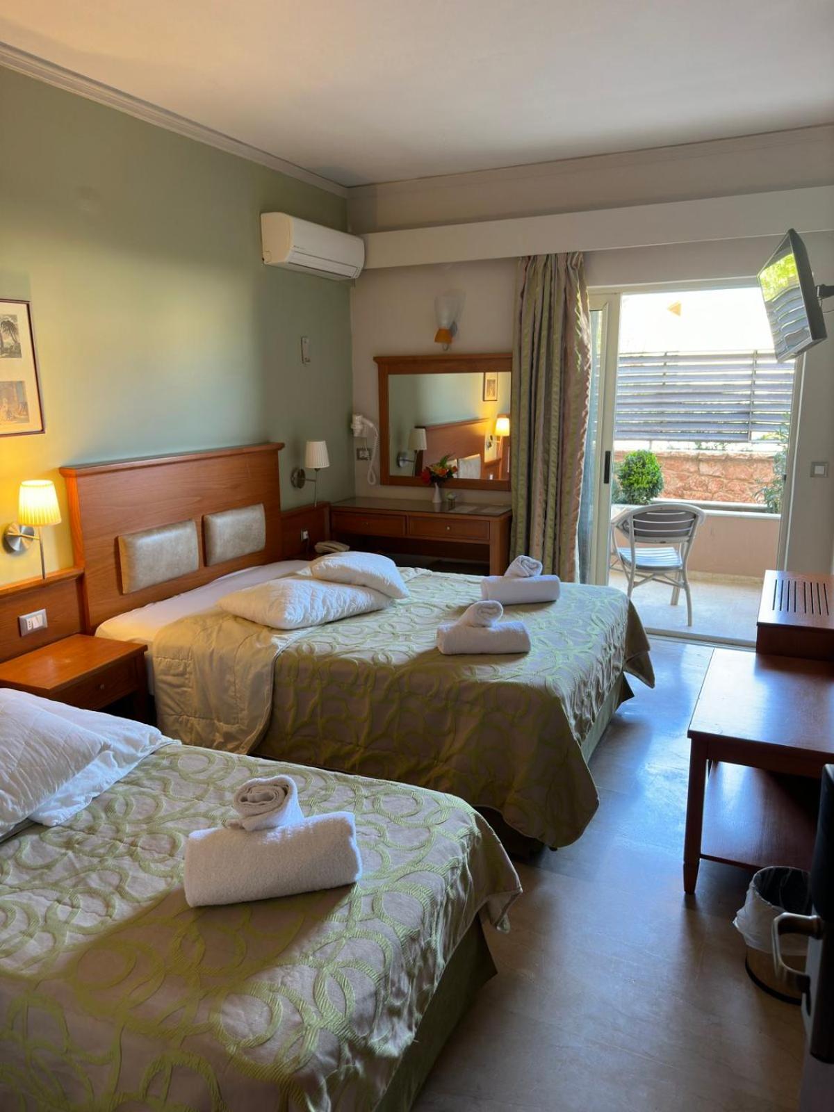 Paradise Lost Hotel-Apartments Толон Екстериор снимка