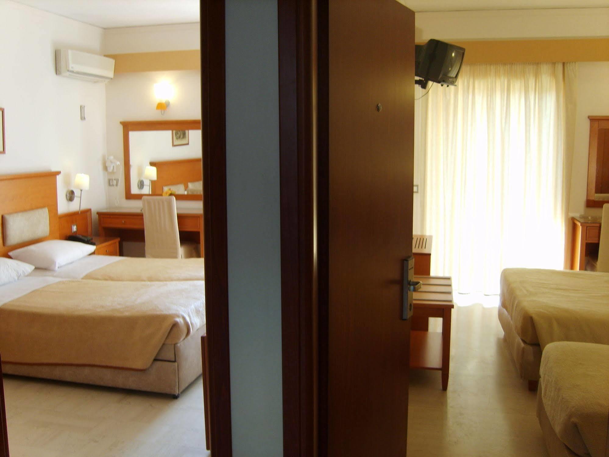 Paradise Lost Hotel-Apartments Толон Екстериор снимка